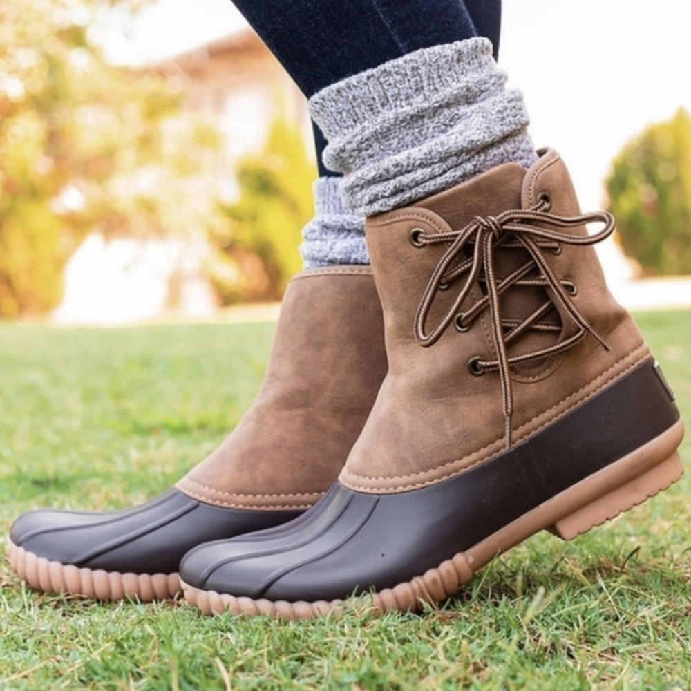 Waterproof Duck Boots Tan Brown Lace Up Cozy Outdoor Fall Winter Boots